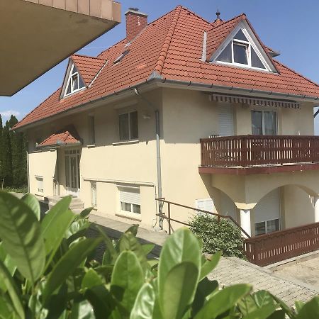 Voyage Apartments เฮวิซ ภายนอก รูปภาพ